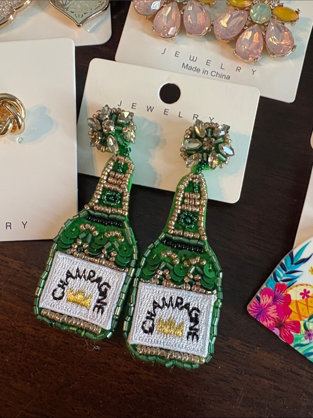Lot of women’s fashion earrings - Picture 7 of 17
